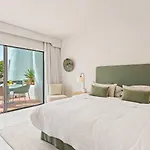 Cipres 2 Bedroom Apartment In Puente Romano Marbella
